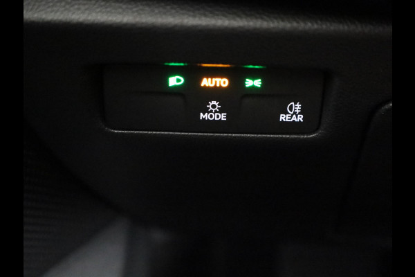 Škoda Superb Business Edition PHEV 1.5 TSI 204 pk 6 versn. DSG | Trekhaak wegklapbaar | Chrome pakket | 18 inch lichtmetalen velgen