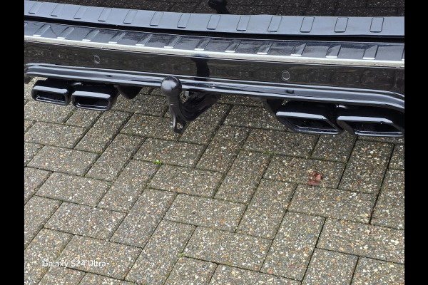 Mercedes-Benz V-Klasse 300d Lang DC AMG Edition / AUT / 2 Elek Schuifdeuren / Leder / 360 Camera / Cruise Control / Nav / Trekhaak