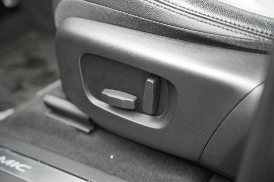 Land Rover Range Rover Evoque 2.0 P200 AWD R-Dynamic S Open Panoramadak Meridian Matrix LED Leer