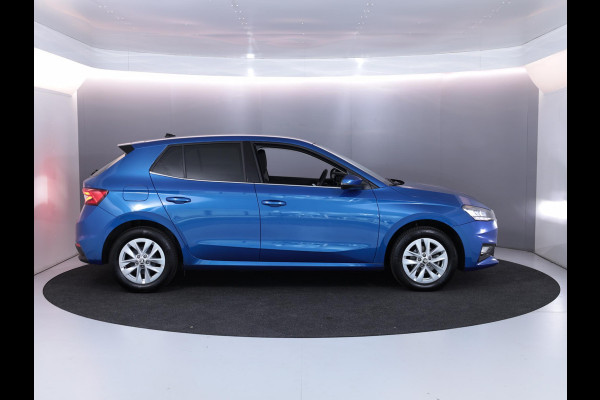 Škoda Fabia 1.0 TSI Business Edition 95 pk | Verlengde garantie | Navigatie via App | Parkeersensoren | Achteruitrijcamera | Stoelverwarming |