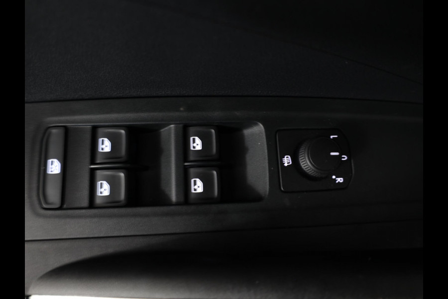 Škoda Fabia 1.0 TSI Business Edition 95 pk | Verlengde garantie | Navigatie via App | Parkeersensoren | Achteruitrijcamera | Stoelverwarming |