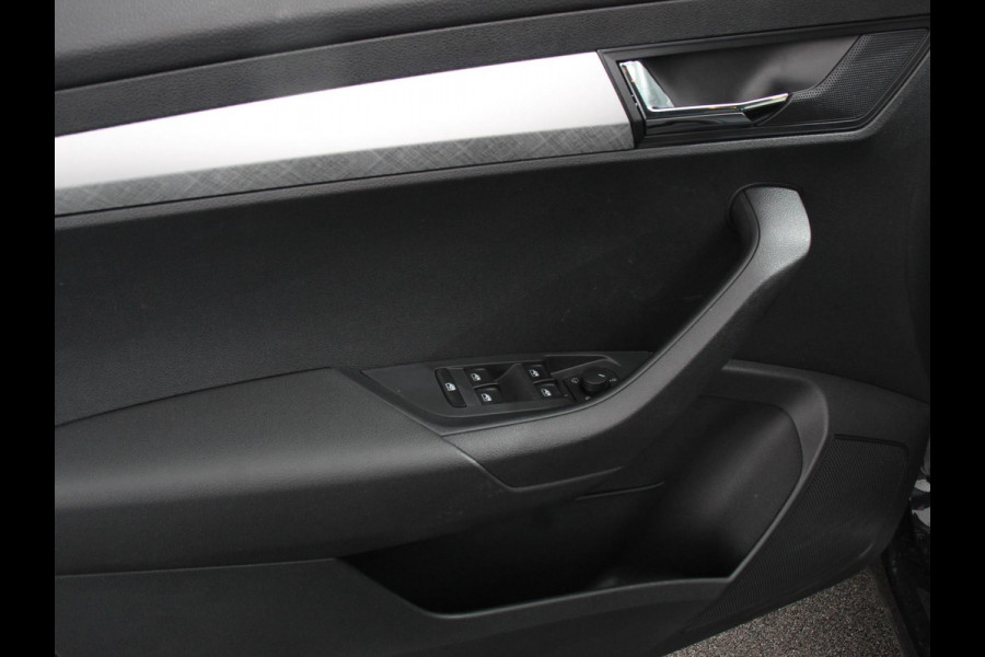 Škoda Karoq 1.5 TSI 150pk DSG ACT Selection | Navigatie | Apple Carplay/Android Auto | Camera | Parkeer sensoren | Adaptive Cruise Control | Lichtmetalen Velgen | Digitale Cockpit