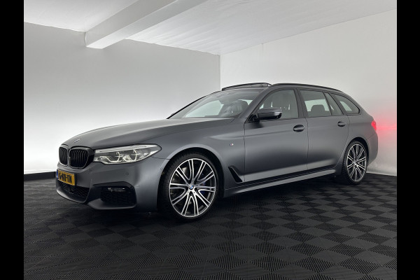 BMW 5 Serie Touring 540i xDrive M-Sportpack High Executive Aut. *PANO | LEATHER | FULL-LED | ADAPTIVE-CRUISE | DIGI-COCKPIT | MEMORY-PACK | BLINDSPOT | TOPVIEW | HARMAN/KARDON | KEYLESS | DIGI-COCKPIT | HEATED-COMFORTSEATS | AMBIENTLIGHT | HEAD-UP |