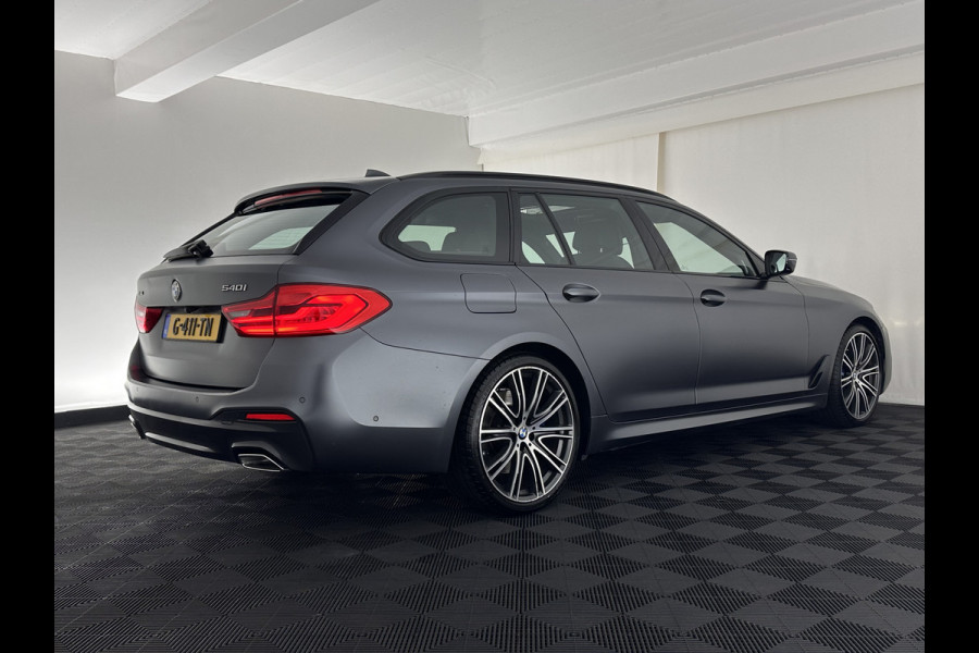 BMW 5 Serie Touring 540i xDrive M-Sportpack High Executive Aut. *PANO | LEATHER | FULL-LED | ADAPTIVE-CRUISE | DIGI-COCKPIT | MEMORY-PACK | BLINDSPOT | TOPVIEW | HARMAN/KARDON | KEYLESS | DIGI-COCKPIT | HEATED-COMFORTSEATS | AMBIENTLIGHT | HEAD-UP |