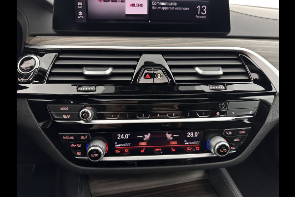 BMW 5 Serie Touring 540i xDrive M-Sportpack High Executive Aut. *PANO | LEATHER | FULL-LED | ADAPTIVE-CRUISE | DIGI-COCKPIT | MEMORY-PACK | BLINDSPOT | TOPVIEW | HARMAN/KARDON | KEYLESS | DIGI-COCKPIT | HEATED-COMFORTSEATS | AMBIENTLIGHT | HEAD-UP |