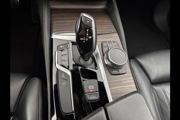 BMW 5 Serie Touring 540i xDrive M-Sportpack High Executive Aut. *PANO | LEATHER | FULL-LED | ADAPTIVE-CRUISE | DIGI-COCKPIT | MEMORY-PACK | BLINDSPOT | TOPVIEW | HARMAN/KARDON | KEYLESS | DIGI-COCKPIT | HEATED-COMFORTSEATS | AMBIENTLIGHT | HEAD-UP |
