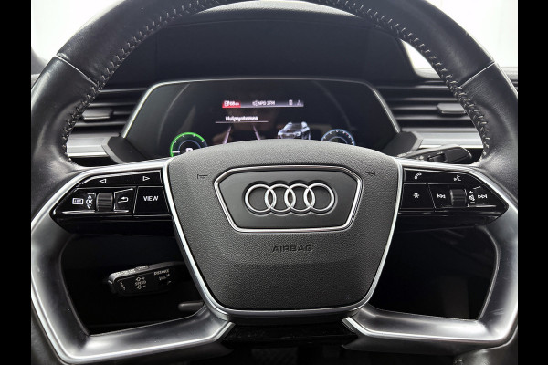Audi e-tron Sportback 55 quattro Business edition Plus 95 kWh (PANO, STOELVERWARMING, LUCHTVERING, CARPLAY, PARKEERSENSOREN)
