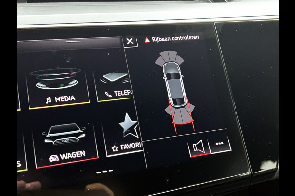 Audi e-tron Sportback 55 quattro Business edition Plus 95 kWh (PANO, STOELVERWARMING, LUCHTVERING, CARPLAY, PARKEERSENSOREN)