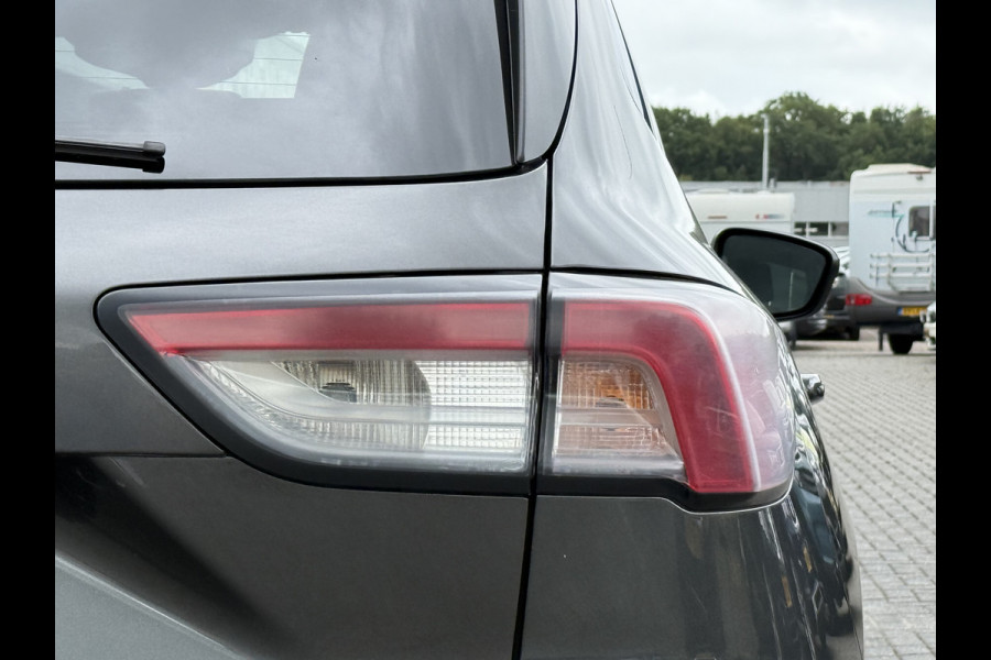 Ford Kuga BWJ 2023 | 2.5 PHEV 225PK Titanium | PANO DAK | CAMERA A | CARPLAY | CLIMA | CRUISE | NAVI | PRIV. GLAS | MULTIFUNCT. STUUR | LMV