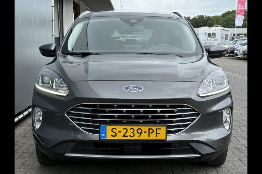 Ford Kuga BWJ 2023 | 2.5 PHEV 225PK Titanium | PANO DAK | CAMERA A | CARPLAY | CLIMA | CRUISE | NAVI | PRIV. GLAS | MULTIFUNCT. STUUR | LMV
