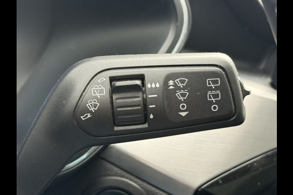 Ford Kuga BWJ 2023 | 2.5 PHEV 225PK Titanium | PANO DAK | CAMERA A | CARPLAY | CLIMA | CRUISE | NAVI | PRIV. GLAS | MULTIFUNCT. STUUR | LMV