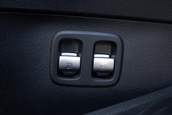 Mercedes-Benz C-Klasse 300 e AMG Line PANO 360 CAMERA ADAPTIEF SFEER