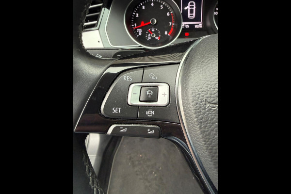 Volkswagen Passat 1.5 TSI Comfortline Business Automaat