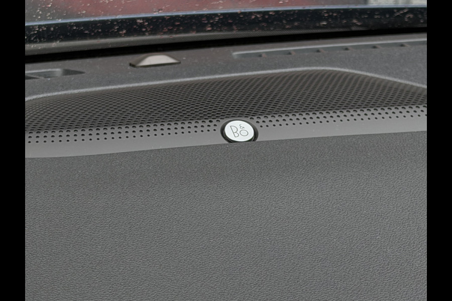 Ford Kuga 2.5 PHEV Titanium X Automaat / Keyless Drive / Panorama / Stuur verw. / Camera / Elek. Stoelen