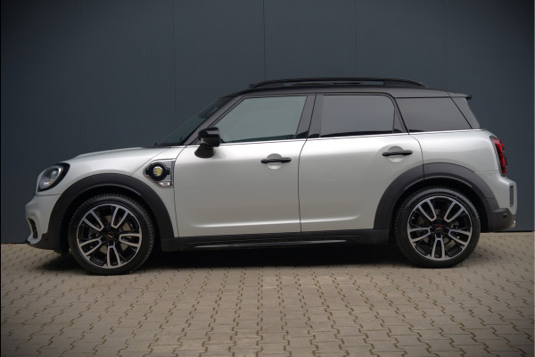MINI Countryman 1.5 Cooper S E ALL4 | JCW | Panoramadak | Stoelverwarming | Harman Kardon | Head-Up Display | John Cooper Works | Camera | Apple Carplay | Parkeersensoren | Keyless |