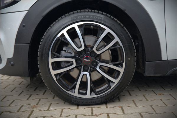 MINI Countryman 1.5 Cooper S E ALL4 | JCW | Panoramadak | Stoelverwarming | Harman Kardon | Head-Up Display | John Cooper Works | Camera | Apple Carplay | Parkeersensoren | Keyless |