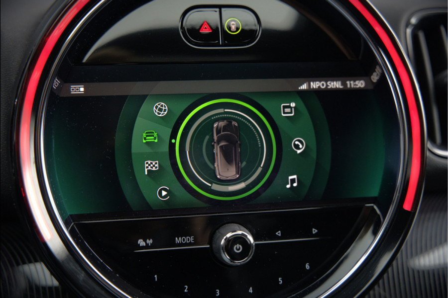 MINI Countryman 1.5 Cooper S E ALL4 | JCW | Panoramadak | Stoelverwarming | Harman Kardon | Head-Up Display | John Cooper Works | Camera | Apple Carplay | Parkeersensoren | Keyless |