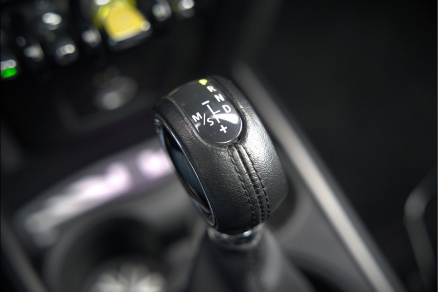 MINI Countryman 1.5 Cooper S E ALL4 | JCW | Panoramadak | Stoelverwarming | Harman Kardon | Head-Up Display | John Cooper Works | Camera | Apple Carplay | Parkeersensoren | Keyless |