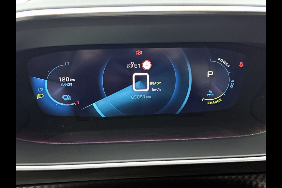 Peugeot e-2008 EV Allure 50 kWh (NAVIGATIE, CARPLAY, PDC, CRUISE, 1e EIGENAAR)