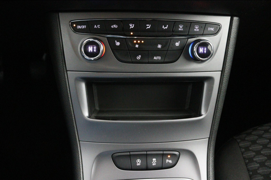 Opel Astra Sports Tourer 1.2 Business Edition*ECC*CRUISE*NAVI*HAAK*