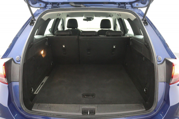 Opel Astra Sports Tourer 1.2 Business Edition*ECC*CRUISE*NAVI*HAAK*