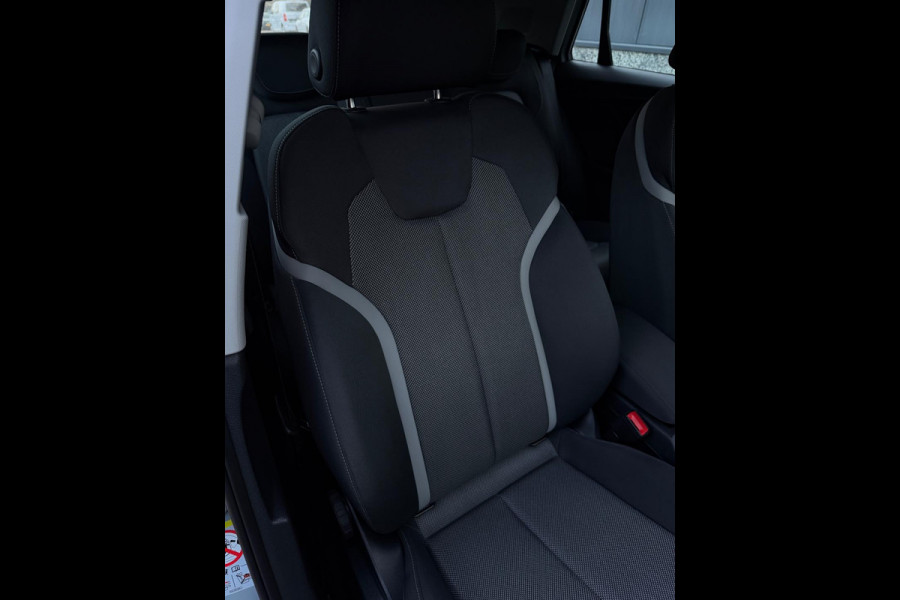 Audi Q2 35 TFSI S-Line Edition CarPlay Camera