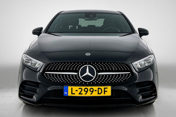 Mercedes-Benz A-Klasse 180 AMG-Line Premium Plus(Goed OndH, Sfeerverlichting, Camera, Parkeerhulp V+A, StoelV, Cruise Con, Etc)