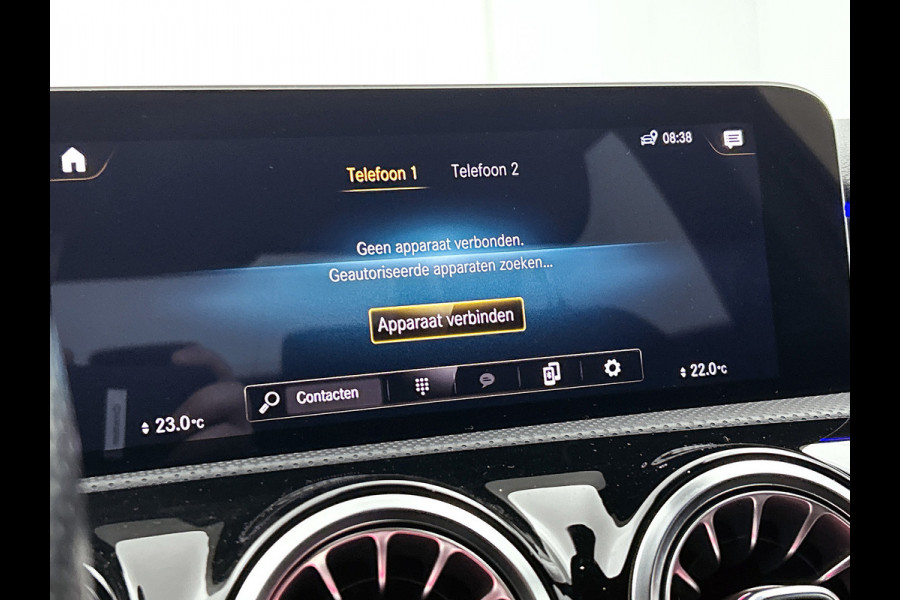 Mercedes-Benz A-Klasse 180 AMG-Line Premium Plus(Goed OndH, Sfeerverlichting, Camera, Parkeerhulp V+A, StoelV, Cruise Con, Etc)