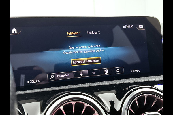 Mercedes-Benz A-Klasse 180 AMG-Line Premium Plus(Goed OndH, Sfeerverlichting, Camera, Parkeerhulp V+A, StoelV, Cruise Con, Etc)