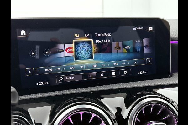 Mercedes-Benz A-Klasse 180 AMG-Line Premium Plus(Goed OndH, Sfeerverlichting, Camera, Parkeerhulp V+A, StoelV, Cruise Con, Etc)