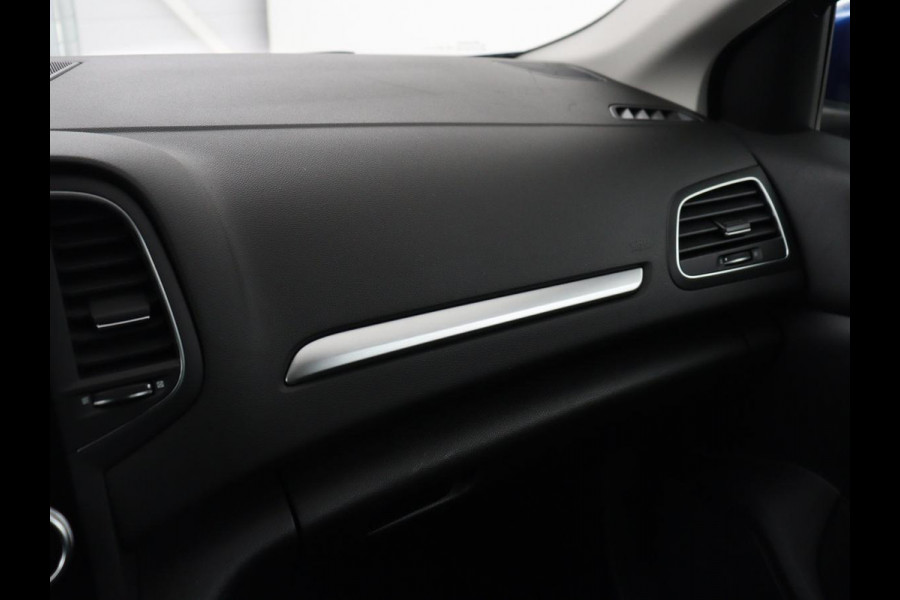 Renault Mégane 1.3 TCe Intens | Trekhaak | Carplay | Keyless | Navigatie | Full LED | Parkeerhulp | Climate control | Bluetooth | Cruise control