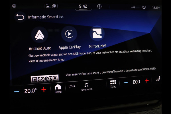 Škoda ENYAQ iV 80 | Panoramadak | Trekhaak | Stoelverwarming | Camera | Sfeerverlichting | Carplay | Navigatie | Achterbankverwarming | Full LED | Parkeerhulp | Cruise control