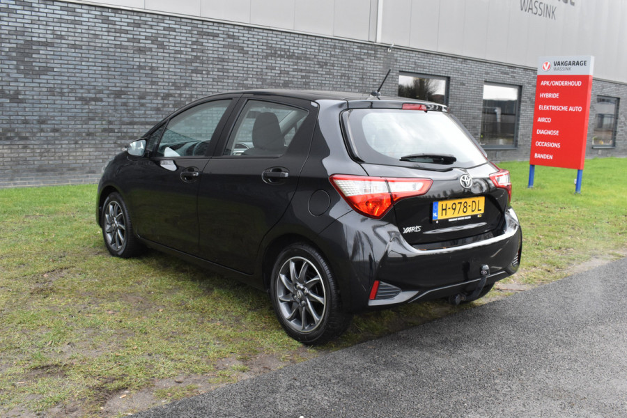 Toyota Yaris 1.5 VVT-i Active Trekhaak Parkeer camera Apple Carplay