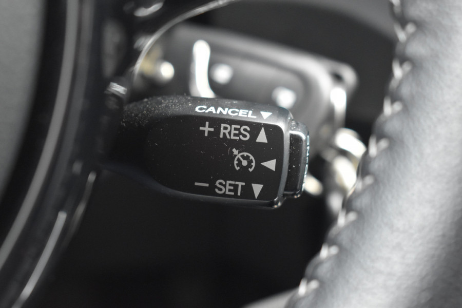 Toyota Yaris 1.5 VVT-i Active Trekhaak Parkeer camera Apple Carplay