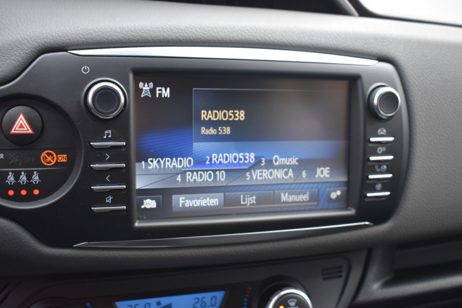 Toyota Yaris 1.5 VVT-i Active Trekhaak Parkeer camera Apple Carplay