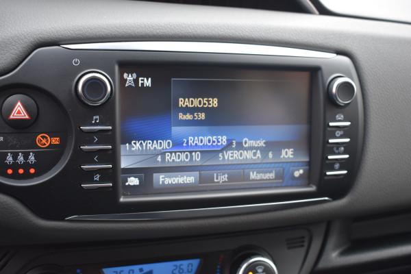 Toyota Yaris 1.5 VVT-i Active Trekhaak Parkeer camera Apple Carplay