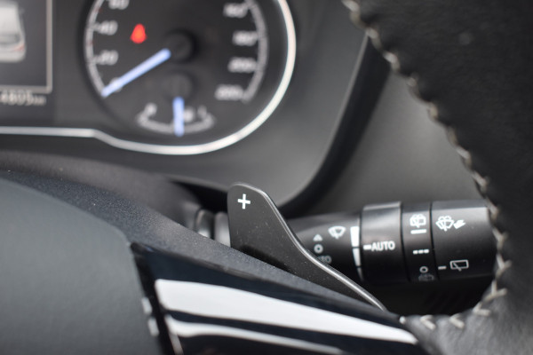 Toyota Yaris 1.5 VVT-i Active Trekhaak Parkeer camera Apple Carplay