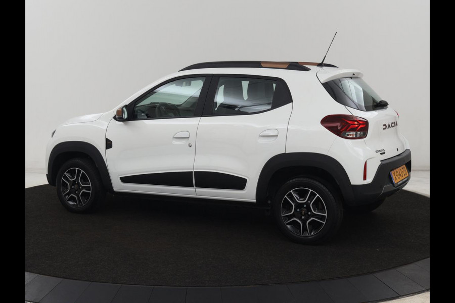 Dacia Spring Extreme 27 kWh | Leder | Carplay | Camera | Airco | Navigatie | Parkeerhulp | Speedlimiter | Bluetooth