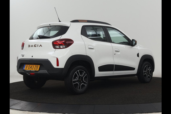 Dacia Spring Extreme 27 kWh | Leder | Carplay | Camera | Airco | Navigatie | Parkeerhulp | Speedlimiter | Bluetooth