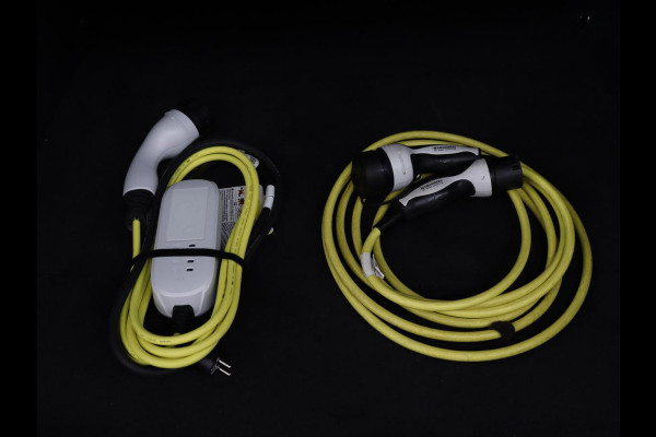 CUPRA Leon 1.4 e-Hybrid VZ Business | 245pk | Origineel NL | Trekhaak | Stuurverwarming |  Carplay | Adaptive cruise | Sfeerverlichting | Navigatie | Parkeerhulp | Keyless | PHEV | Plug In