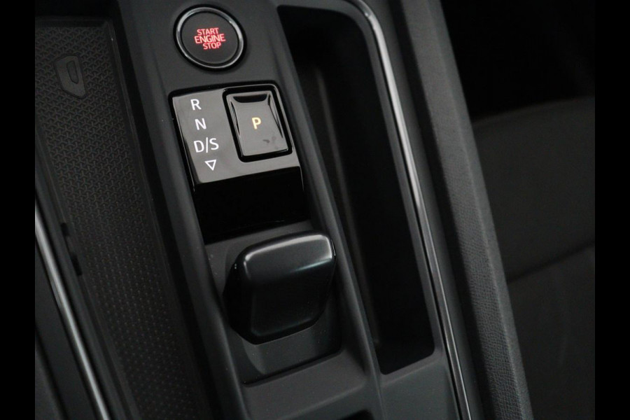 CUPRA Leon 1.4 e-Hybrid VZ Business | 245pk | Origineel NL | Trekhaak | Stuurverwarming |  Carplay | Adaptive cruise | Sfeerverlichting | Navigatie | Parkeerhulp | Keyless | PHEV | Plug In