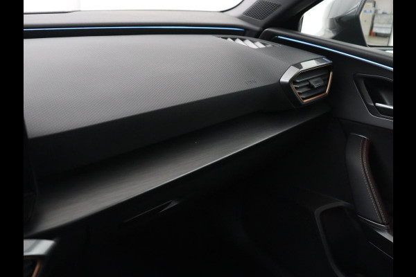 CUPRA Leon 1.4 e-Hybrid VZ Business | 245pk | Origineel NL | Trekhaak | Stuurverwarming |  Carplay | Adaptive cruise | Sfeerverlichting | Navigatie | Parkeerhulp | Keyless | PHEV | Plug In