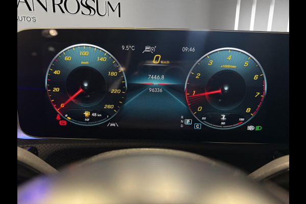 Mercedes-Benz A-Klasse 220 Premium Plus AMG | Sfeer | 18"| Camera | Stoelverw | Parkeersensors | Burmester | Matrix |