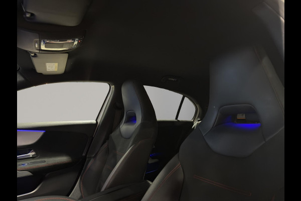 Mercedes-Benz A-Klasse 220 Premium Plus AMG | Sfeer | 18"| Camera | Stoelverw | Parkeersensors | Burmester | Matrix |