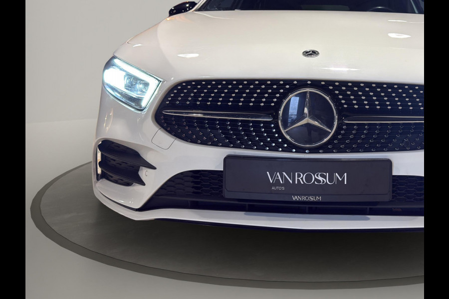 Mercedes-Benz A-Klasse 220 Premium Plus AMG | Sfeer | 18"| Camera | Stoelverw | Parkeersensors | Burmester | Matrix |