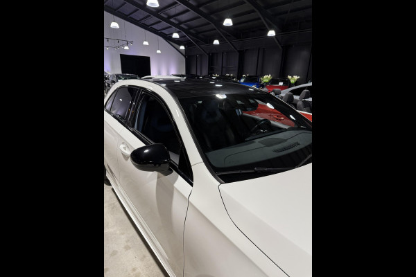 Mercedes-Benz A-Klasse 220 Premium Plus AMG | Sfeer | 18"| Camera | Stoelverw | Parkeersensors | Burmester | Matrix |