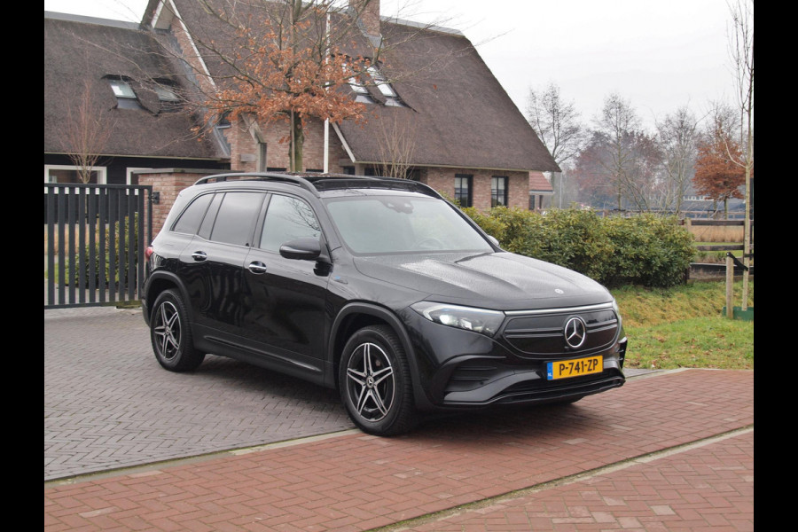 Mercedes-Benz EQB 250 AMG Line 67 kWh | SOH 95% | Panoramadak | Head-Up Display | 360 Camera | Sfeerverlichting |