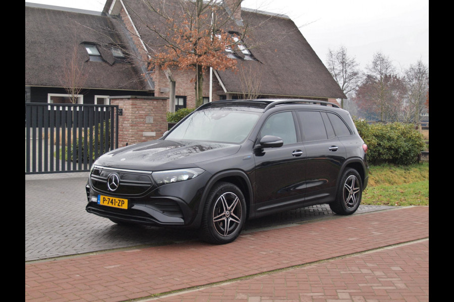Mercedes-Benz EQB 250 AMG Line 67 kWh | SOH 95% | Panoramadak | Head-Up Display | 360 Camera | Sfeerverlichting |
