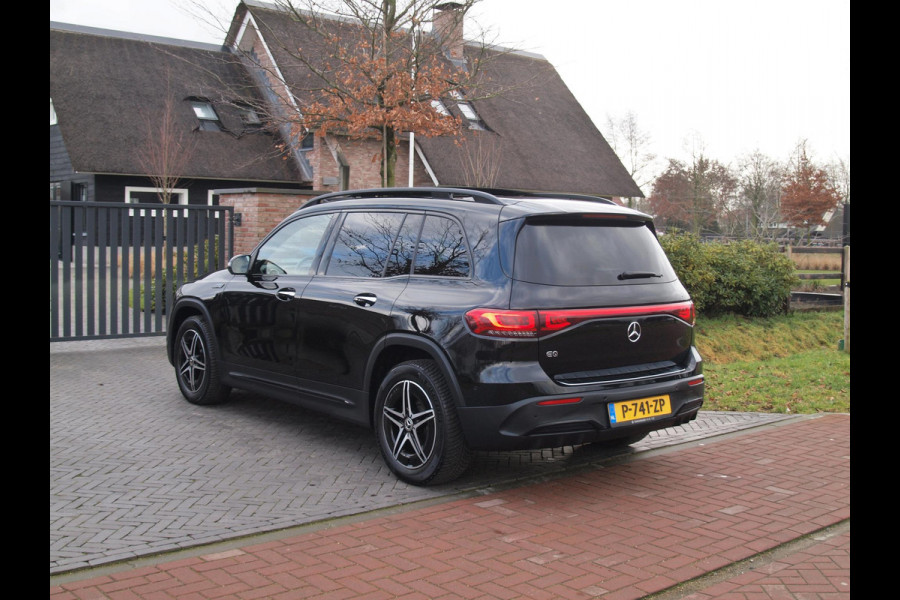 Mercedes-Benz EQB 250 AMG Line 67 kWh | SOH 95% | Panoramadak | Head-Up Display | 360 Camera | Sfeerverlichting |