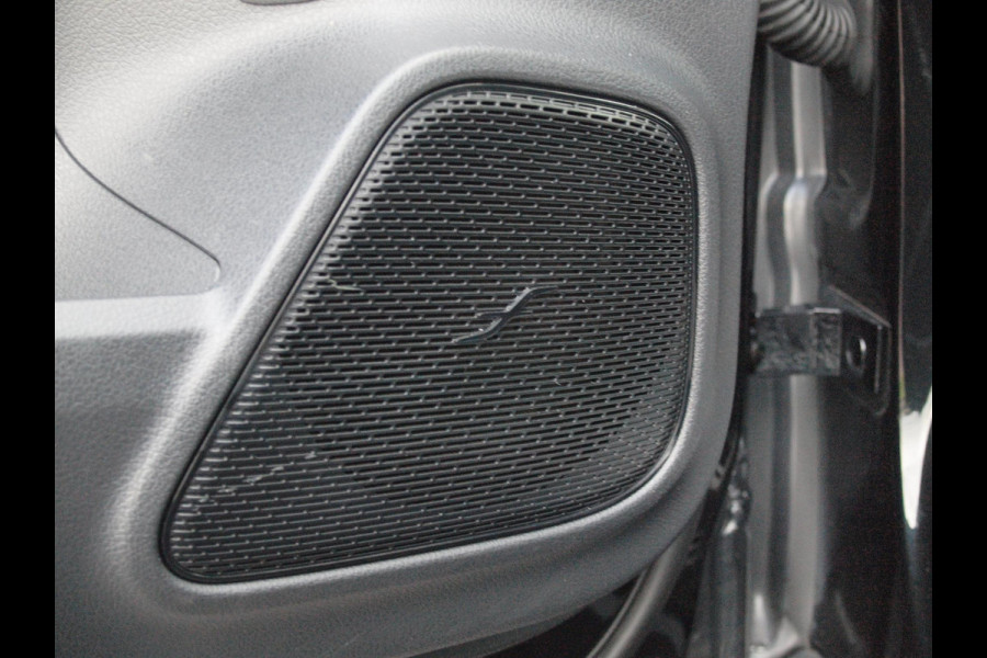 Mercedes-Benz EQB 250 AMG Line 67 kWh | SOH 95% | Panoramadak | Head-Up Display | 360 Camera | Sfeerverlichting |